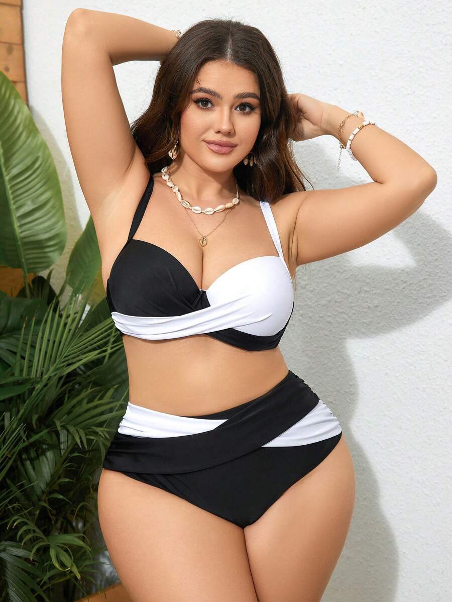 Biquíni Plus Size Contrastante