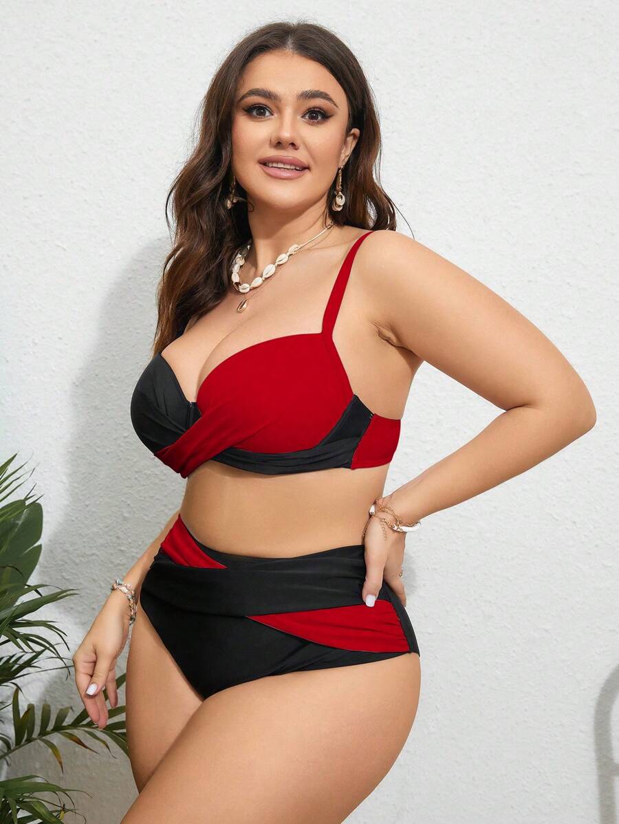 Biquíni Plus Size Contrastante