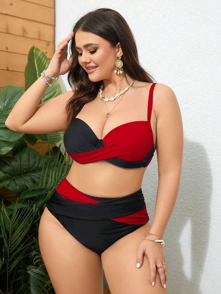 Biquíni Plus Size Contrastante