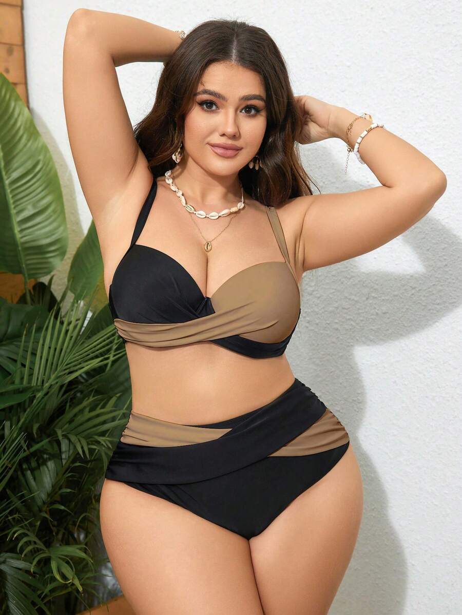 Biquíni Plus Size Contrastante